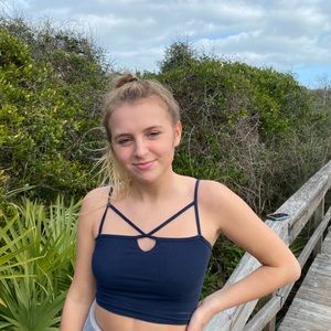 Meet your Posher, Mallory